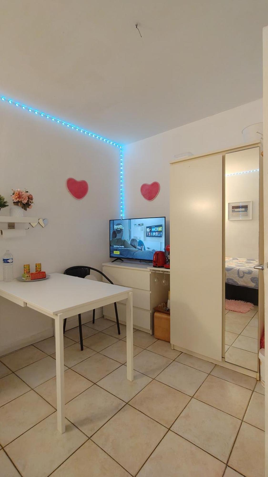 Apartment Centre Villeopera, Gare St Lazare , Cozy *