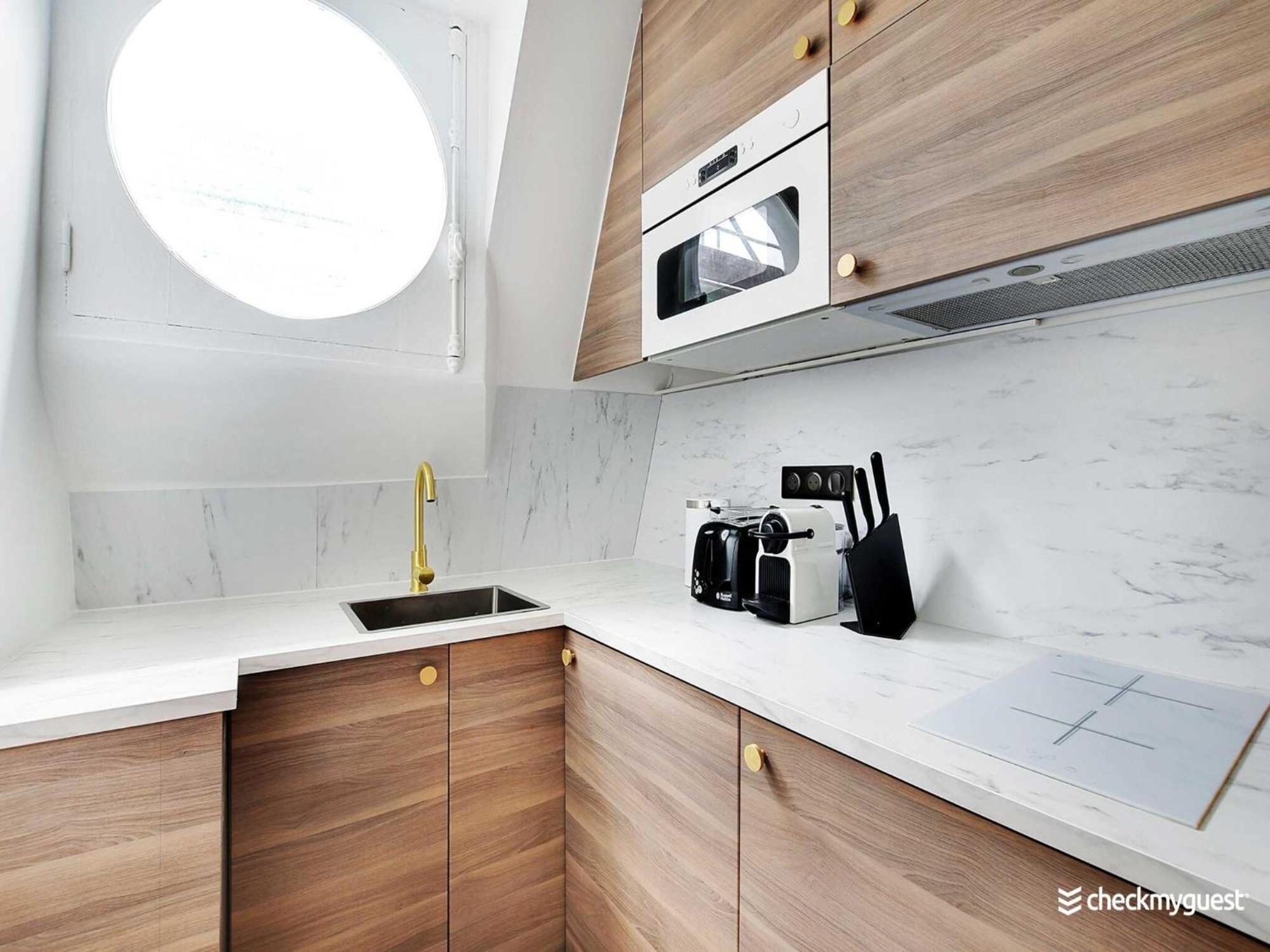 Apartment A Cocoon Just A Stone's Throw From The Arc De Triomphe