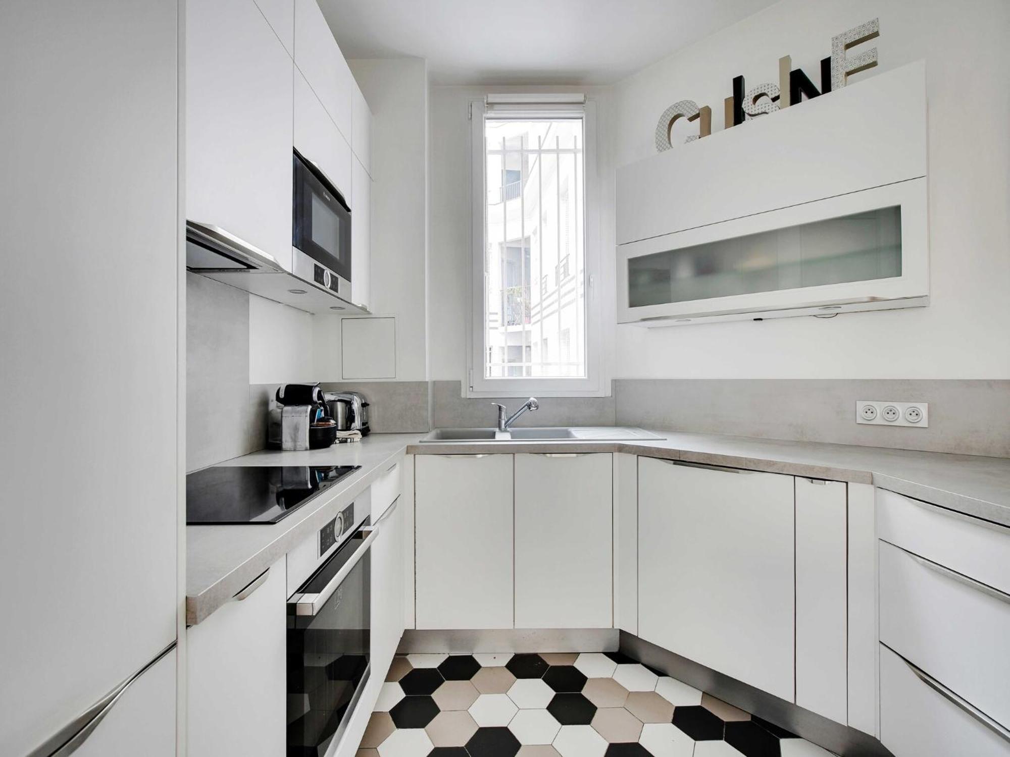 Sophisticated Appt 4 Bdr 8p - 17e Porte D'asnieres Paris