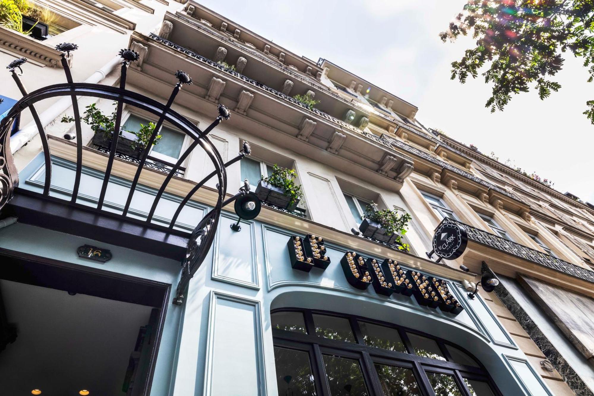 Le Clark Paris