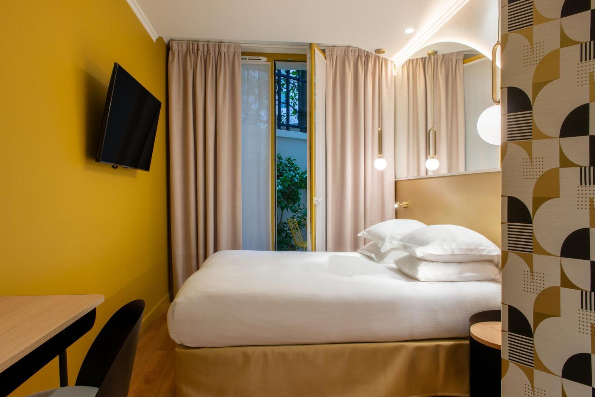 Hotel Arc Elysées Paris