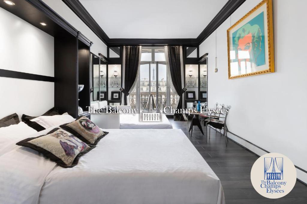 Balcony -view -champs Elysees Apartment Paris