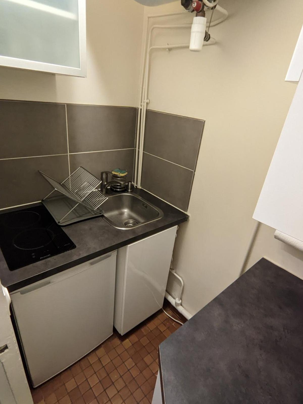 Apartment 2 Steps From Montmartre Paris