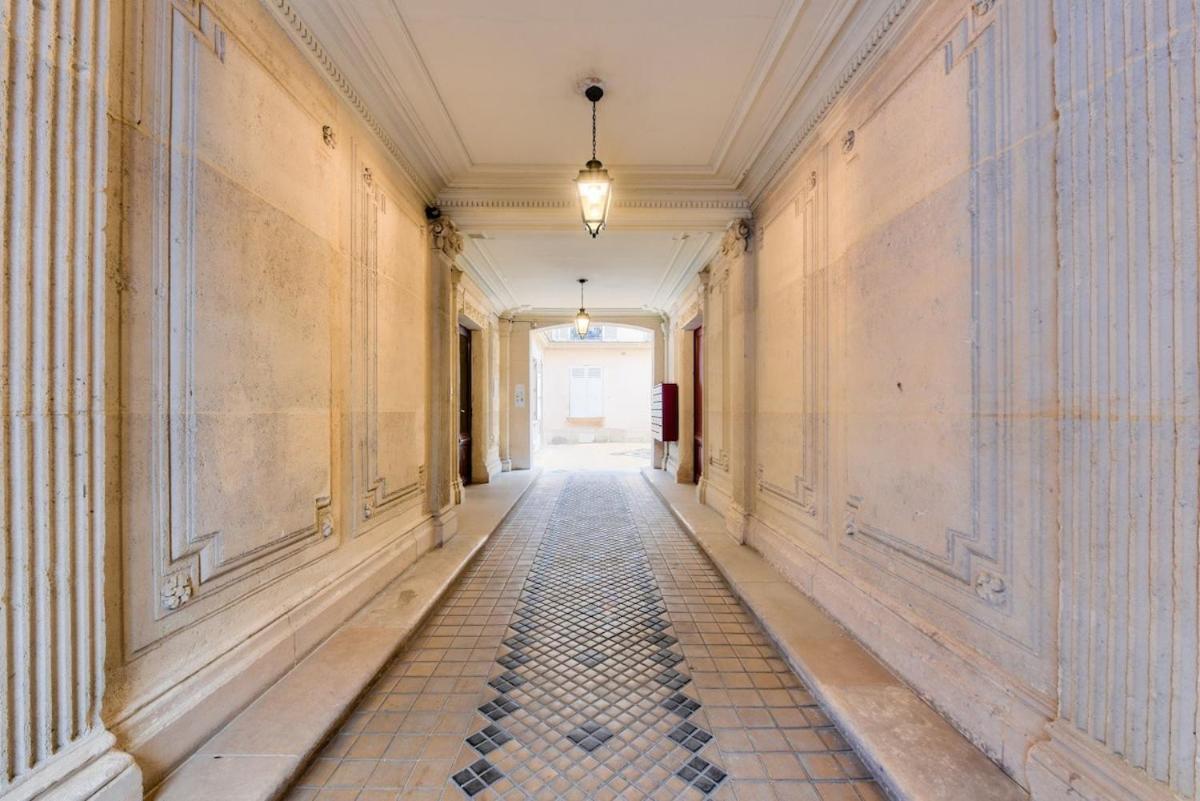 Apartment Charming & Modern 1br - 8 *