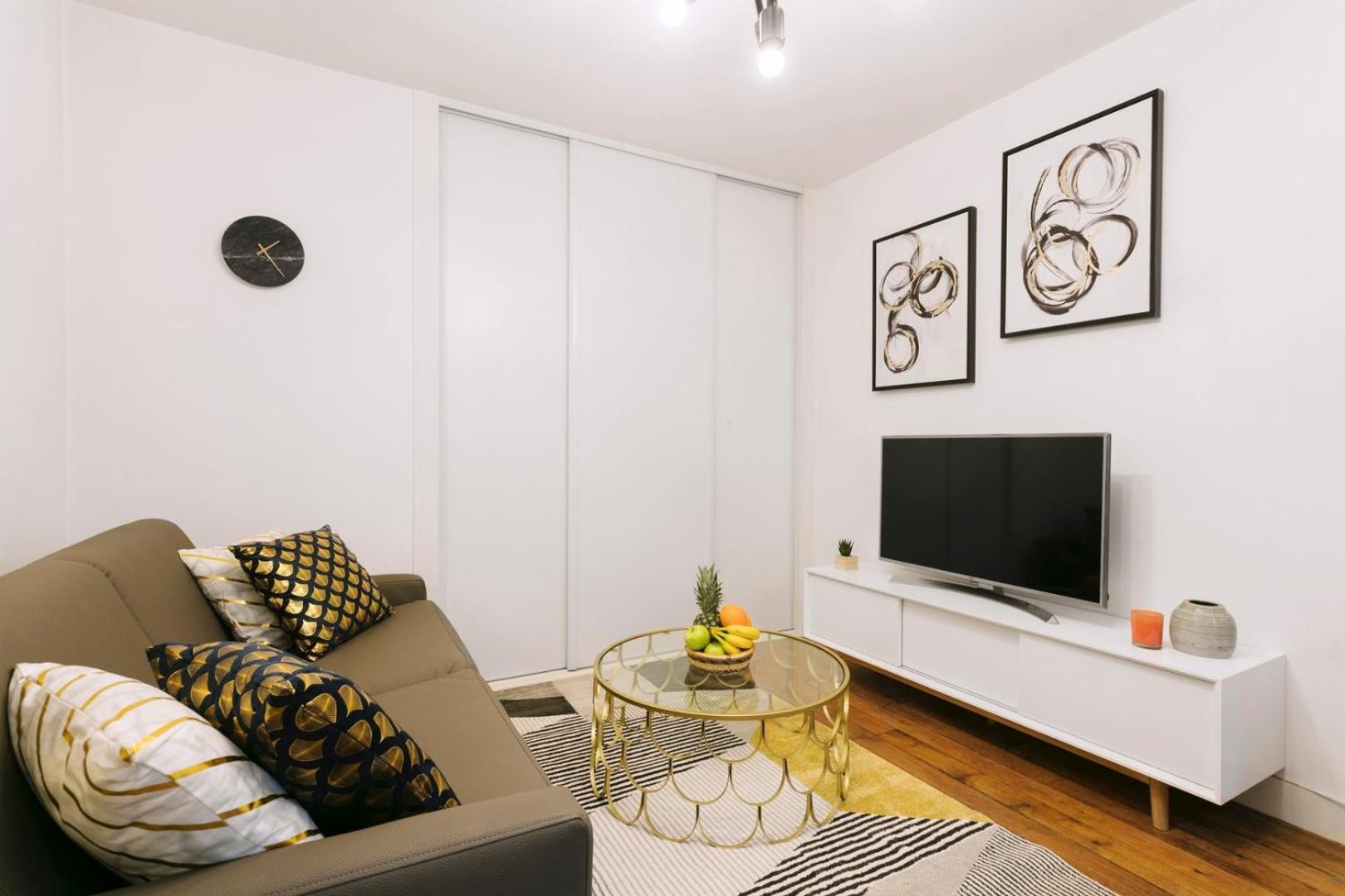Apartment Bnbnook - Cozy 1br Steps From Notre-dame & Seine *