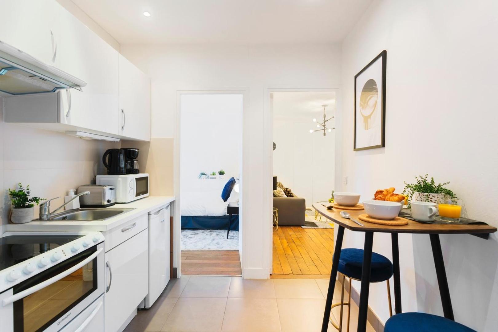 Bnbnook - Cozy 1br Steps From Notre-dame & Seine