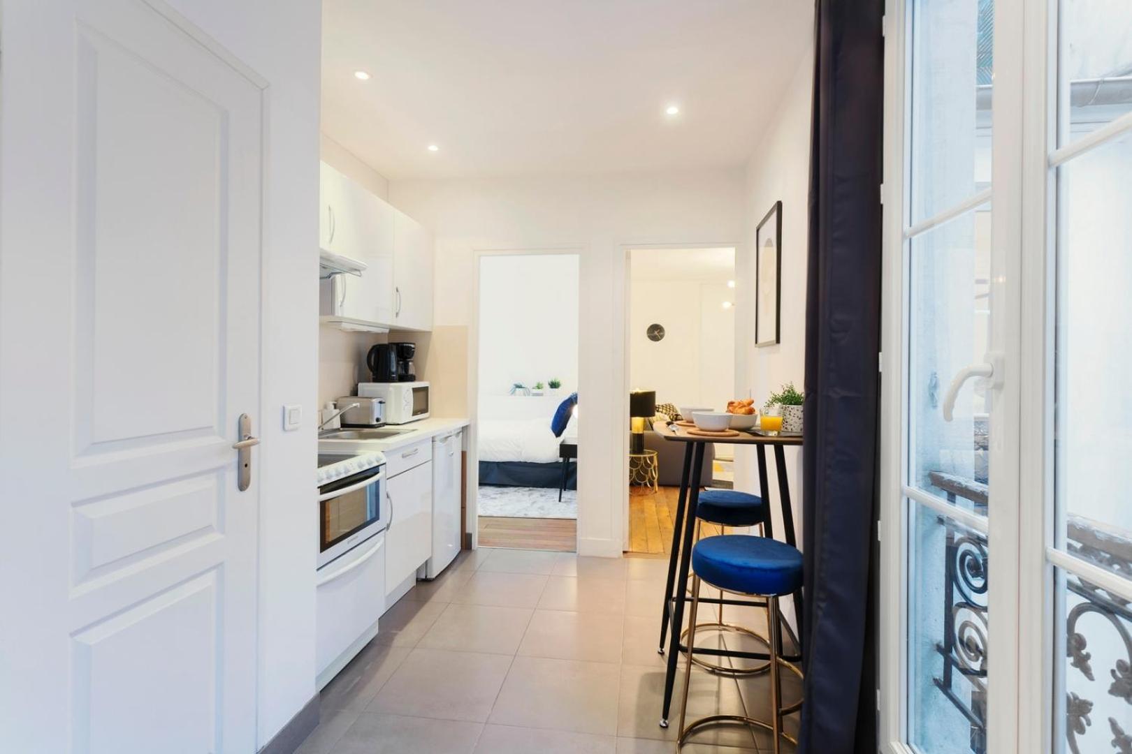 Bnbnook - Cozy 1br Steps From Notre-dame & Seine Apartment