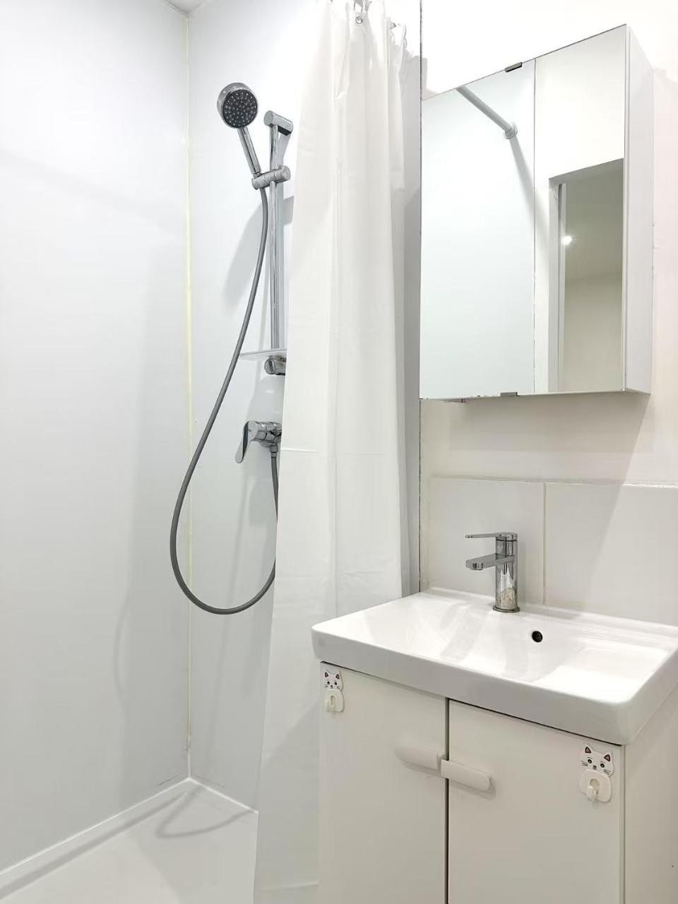 Cozy Near Eiffel Tower In Fondary Apartment Paris