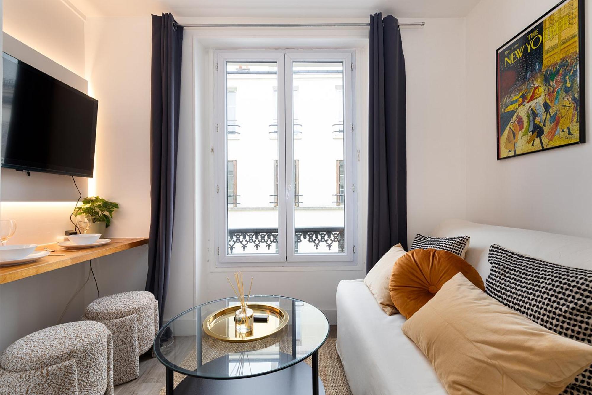 Apartment Cozy - Eiffel Tower - Sleeps 2p
