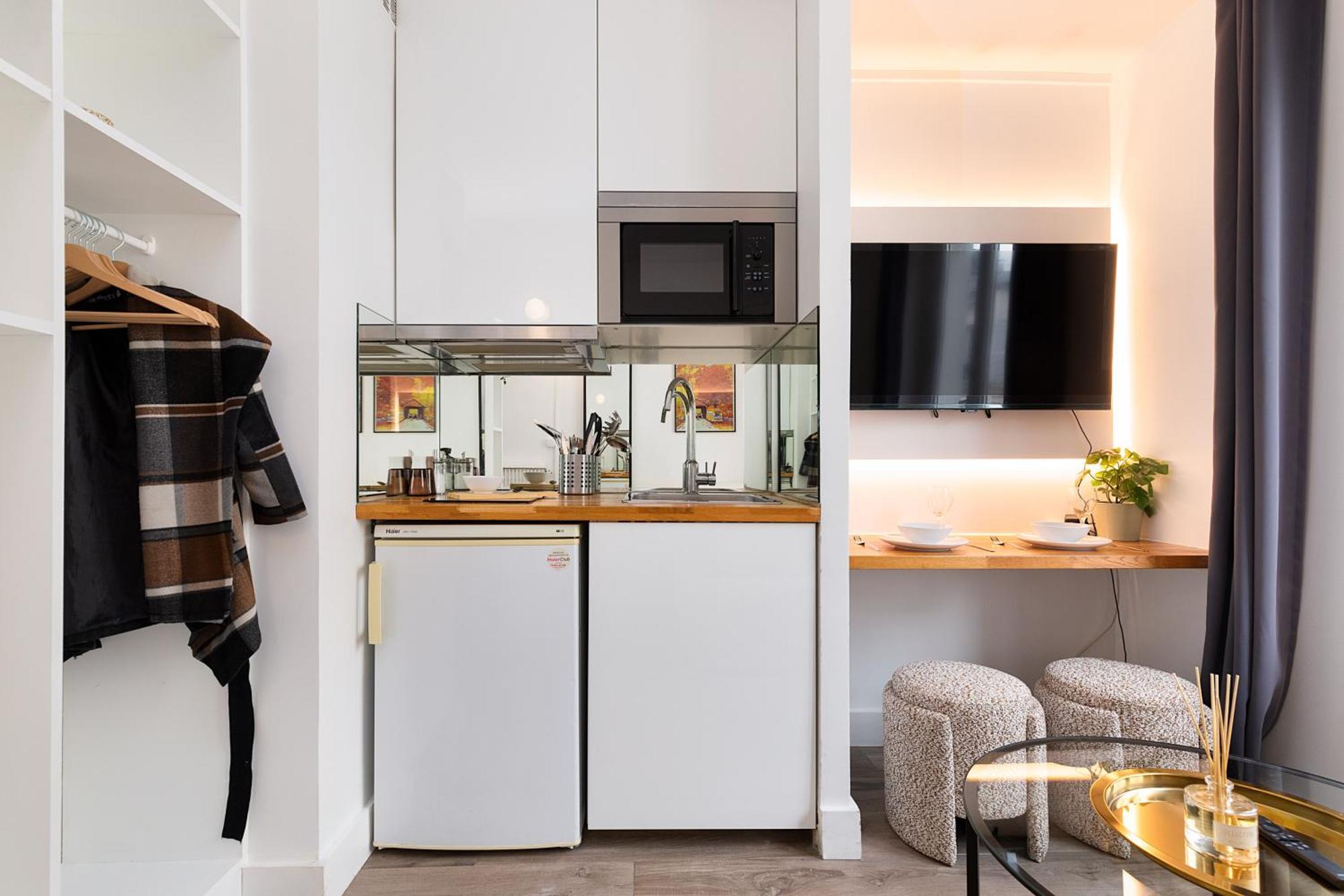 Cozy - Eiffel Tower - Sleeps 2p Apartment
