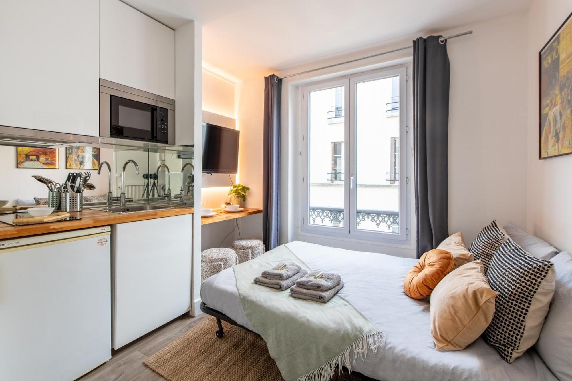 Cozy - Eiffel Tower - Sleeps 2p Apartment Paris