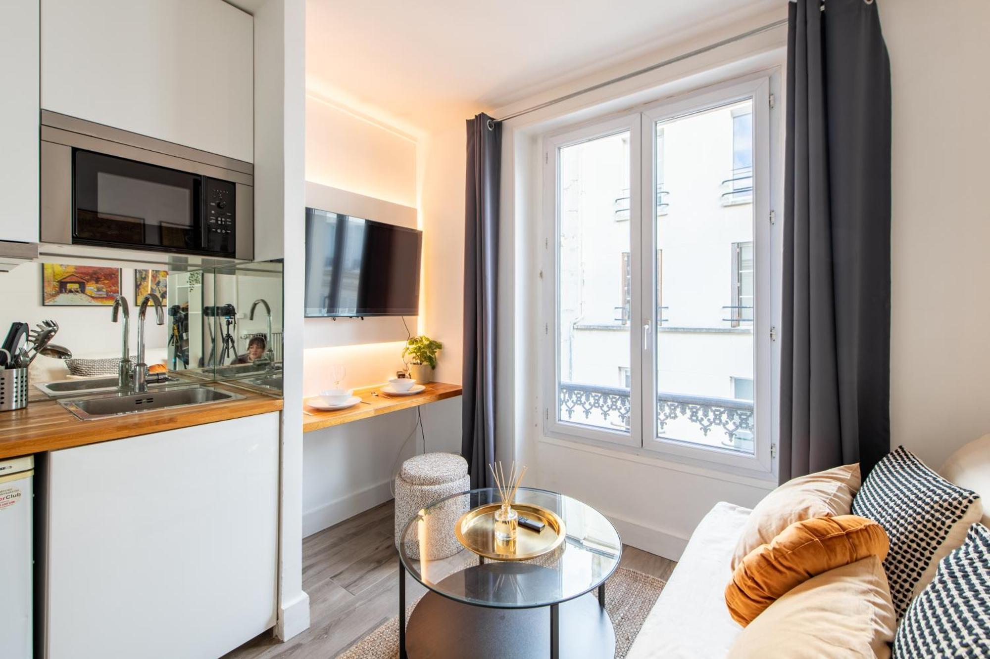 Cozy - Eiffel Tower - Sleeps 2p Paris