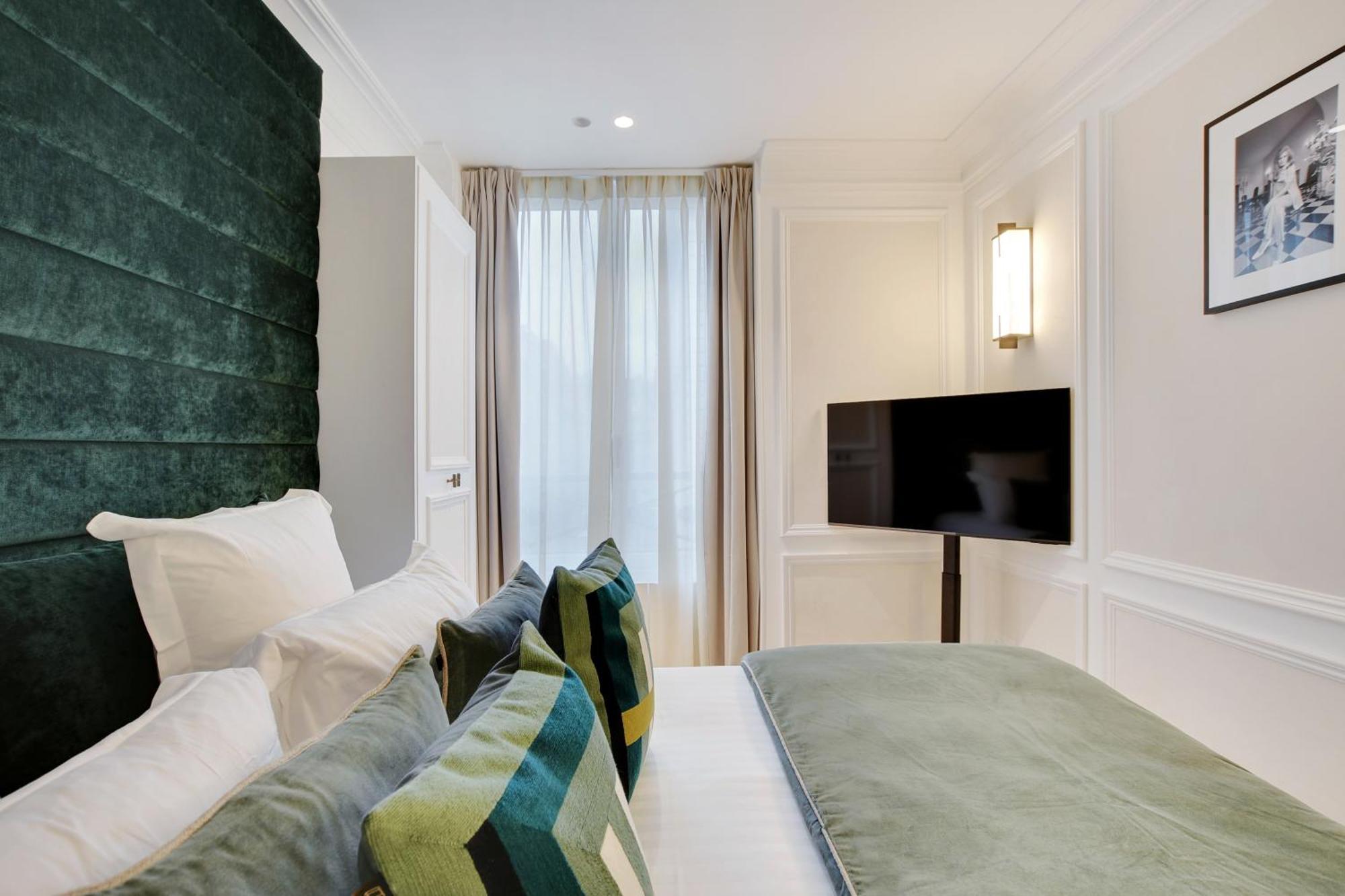 Pick A Flat's In Opera- Rue Lafitte Paris