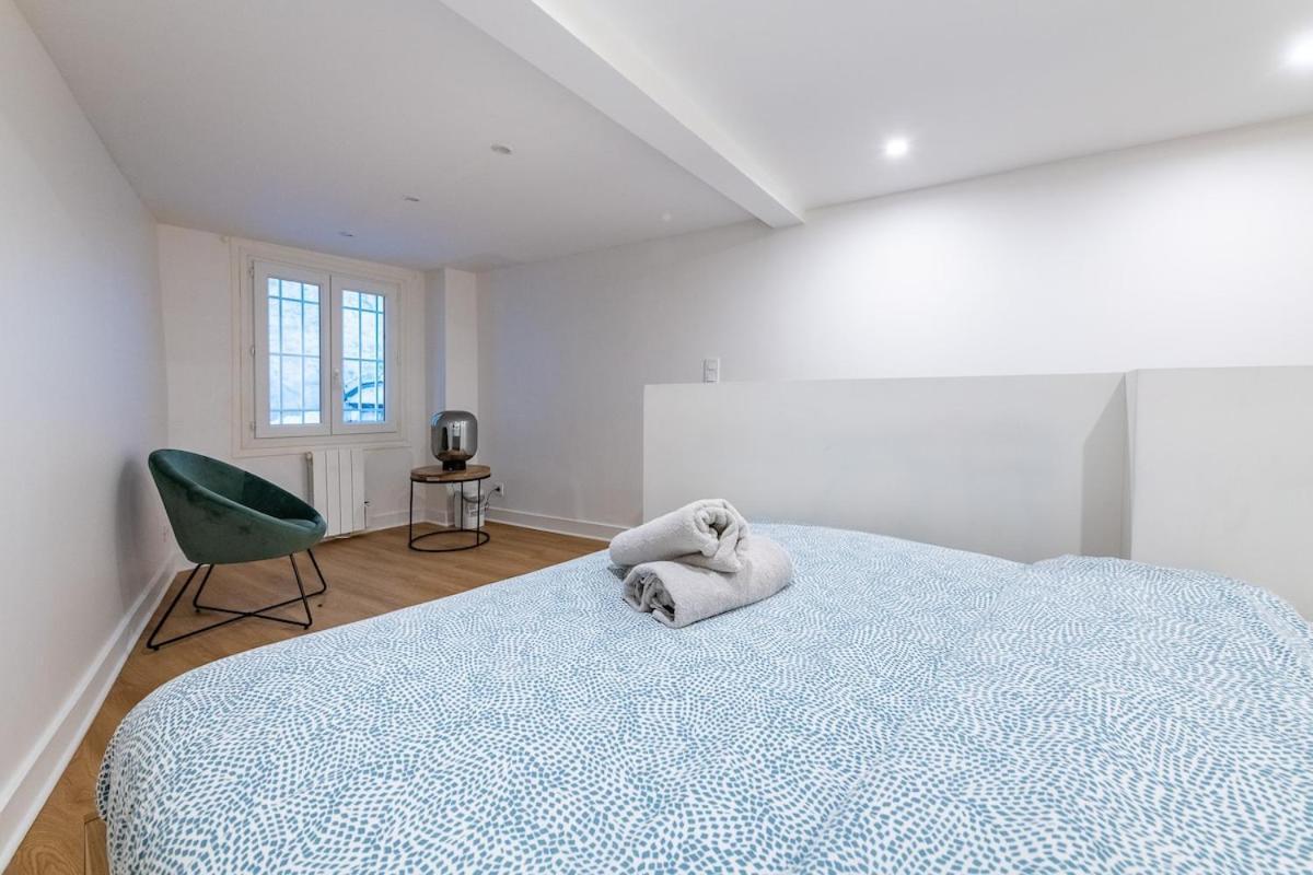 Avenue Breteuil Family - 11 Pers - Unique - Cosy Apartment Paris