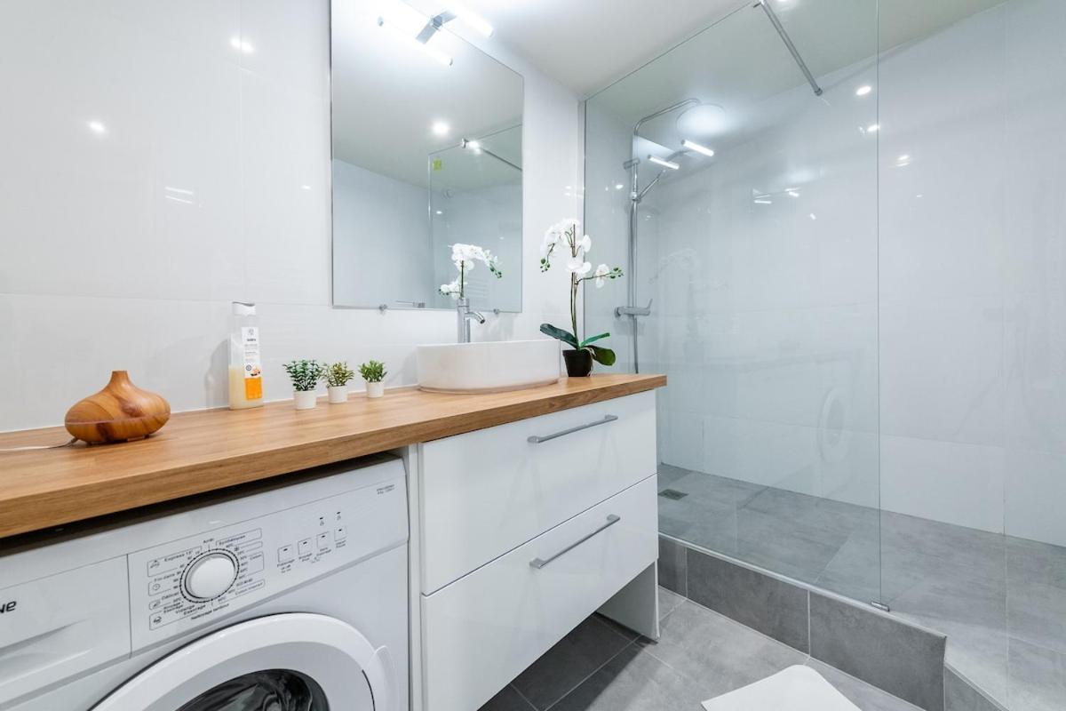 Avenue Breteuil Family - 11 Pers - Unique - Cosy Apartment Paris