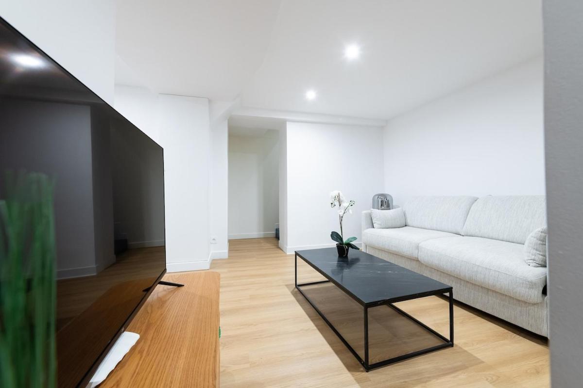 Avenue Breteuil Family - 11 Pers - Unique - Cosy Apartment *