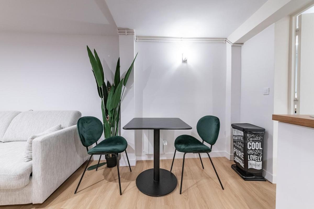 Apartment Avenue Breteuil Family - 11 Pers - Unique - Cosy *