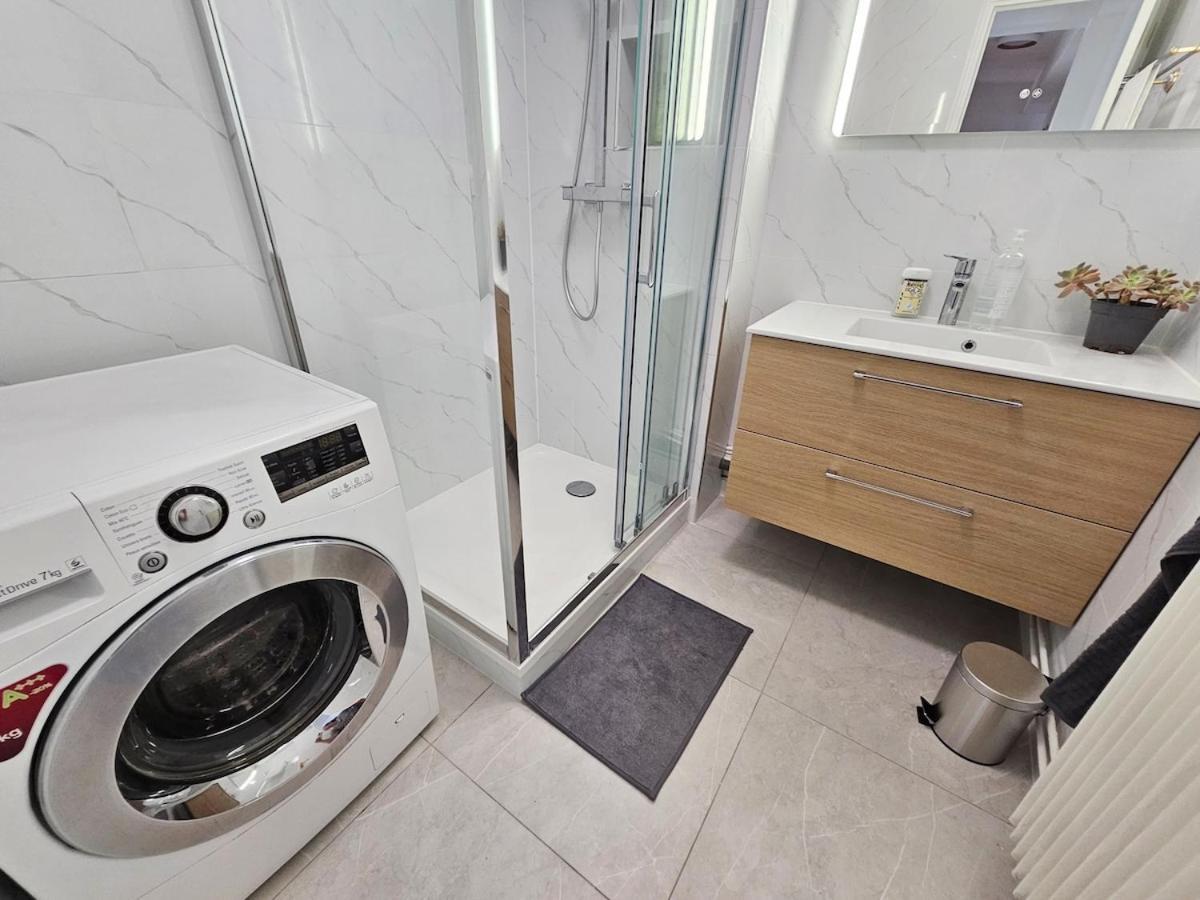 Apartment Grand Appt For 7p Center *