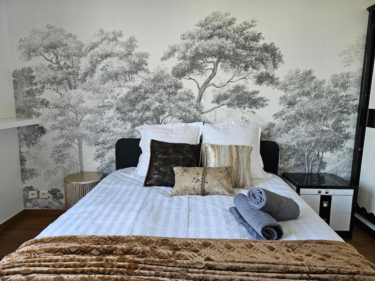 Grand Appt For 7p Center Apartment Paris
