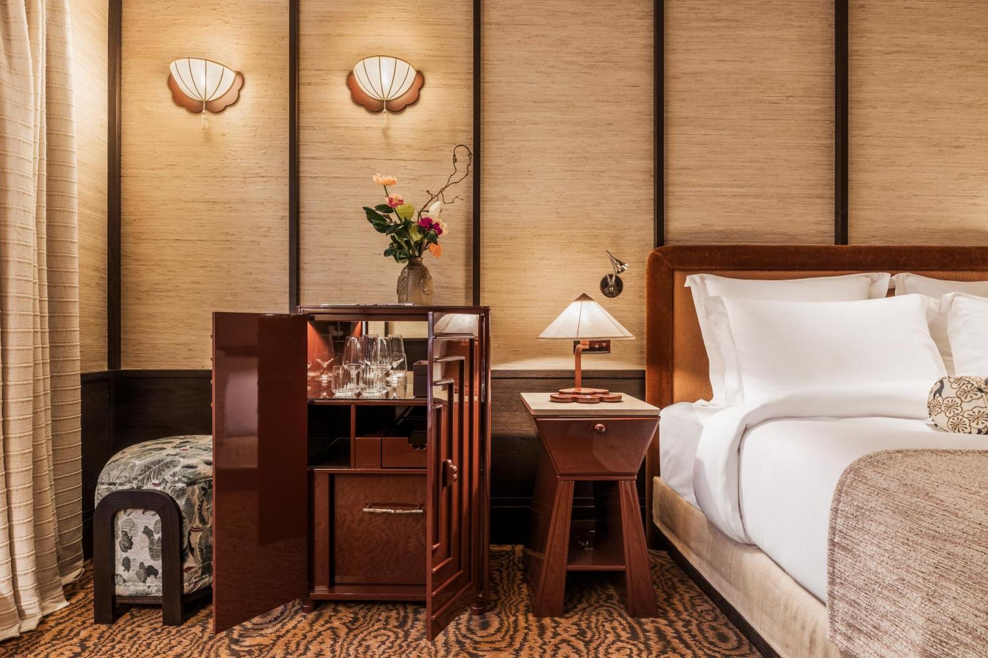 Hana 5* Paris
