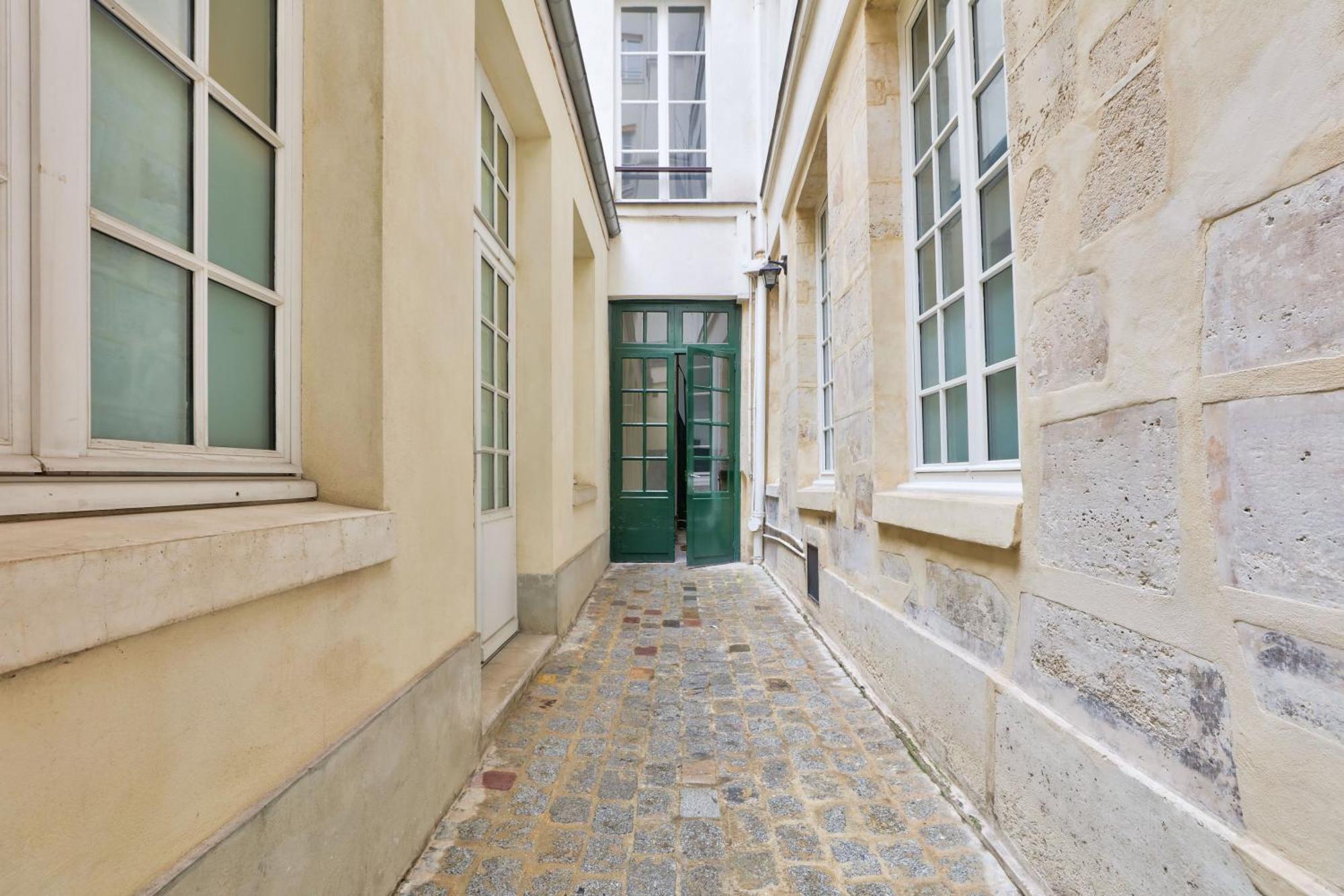 New & Design In The Heart Of Le Marais Appartement Paris