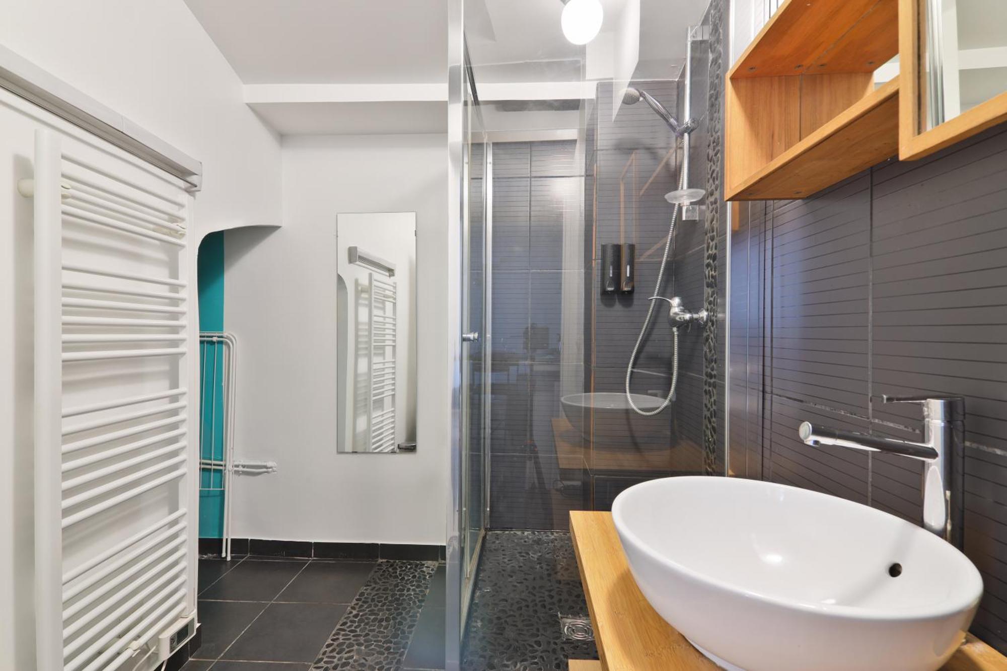 Superb Quartier Republique Free Netflix * Paris