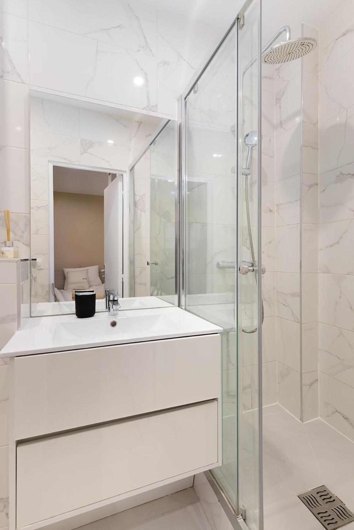Appartement Lasuite Montbrun Paris