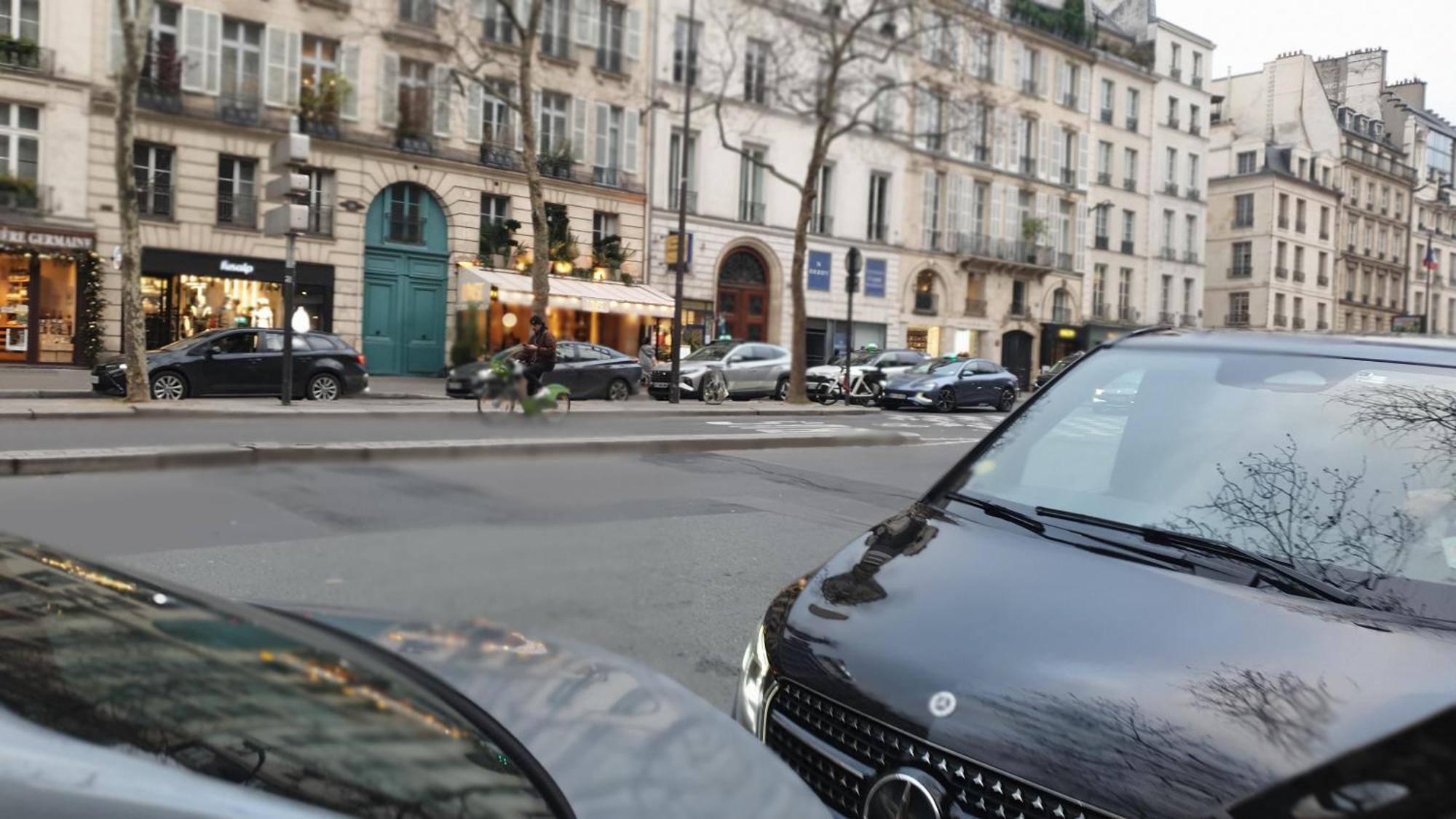 1 Minute Gare Montparnasse,center,close To Louvre Meusm And Eiffel Tour ,amusing Place * Paris
