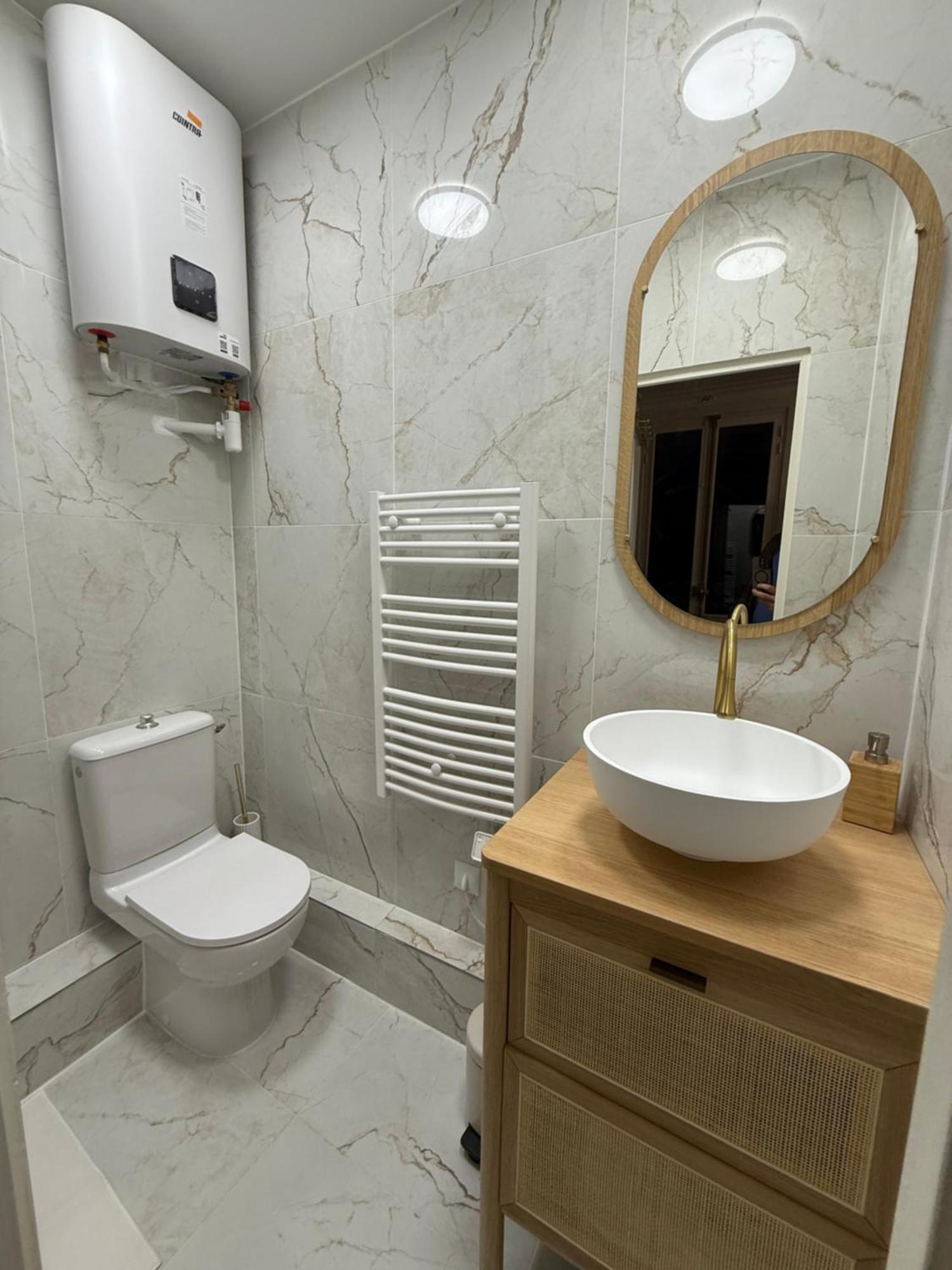 Charming Getaway In Le Marais - Oberkampf Working & Living Apartment *