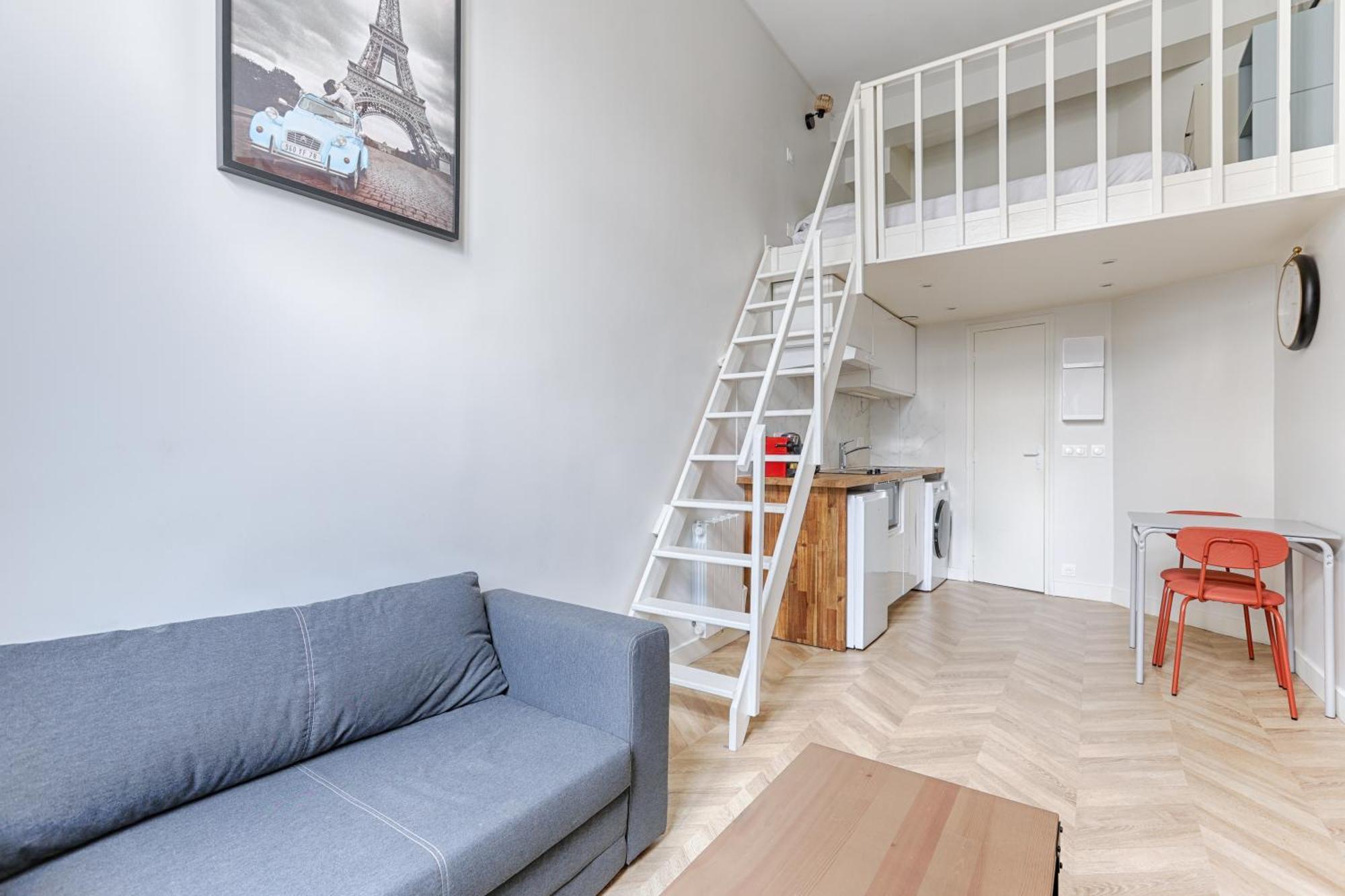 Appartement Loft De Charme An Coeur Des Batignolles