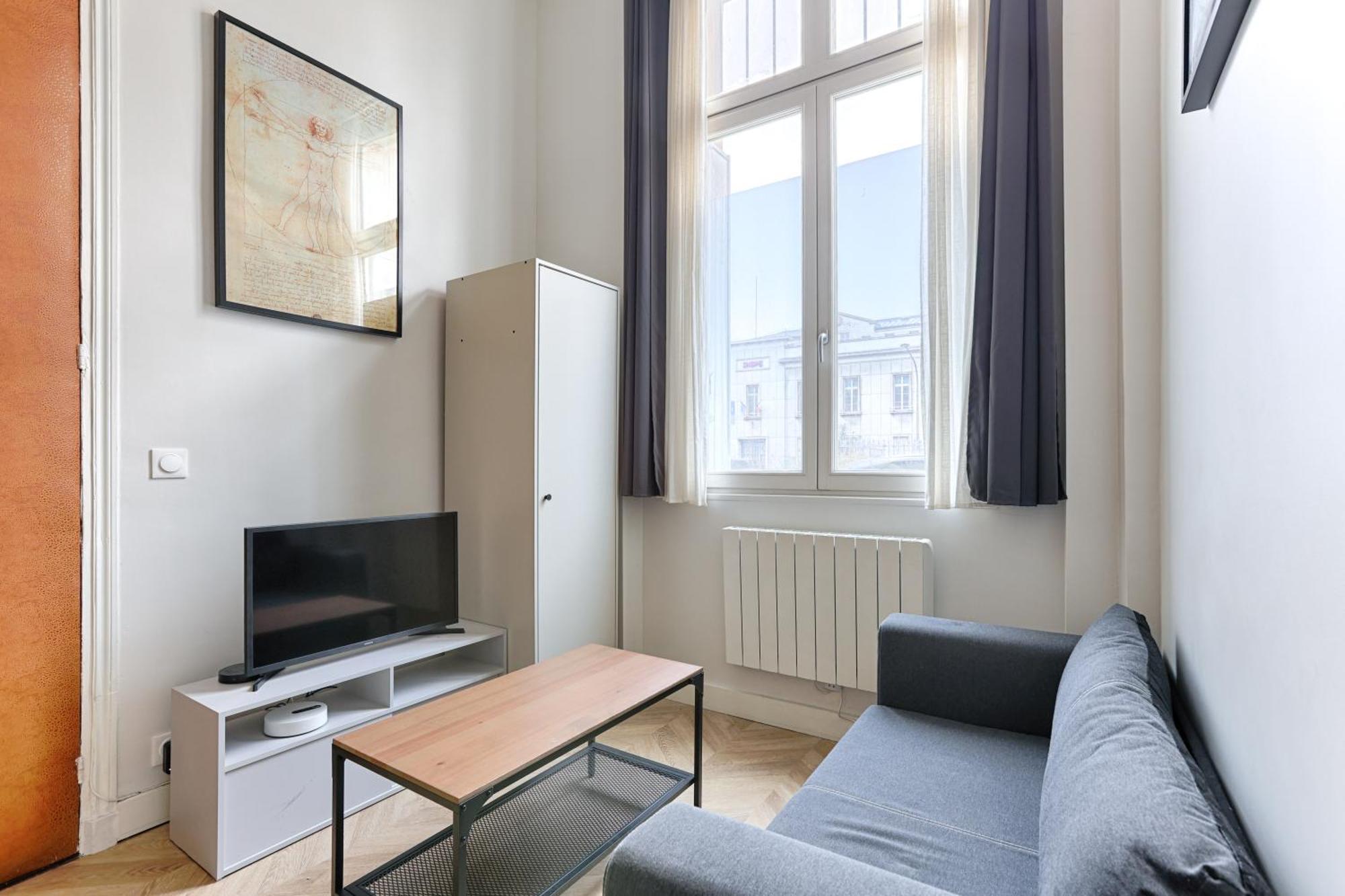Appartement Loft De Charme An Coeur Des Batignolles