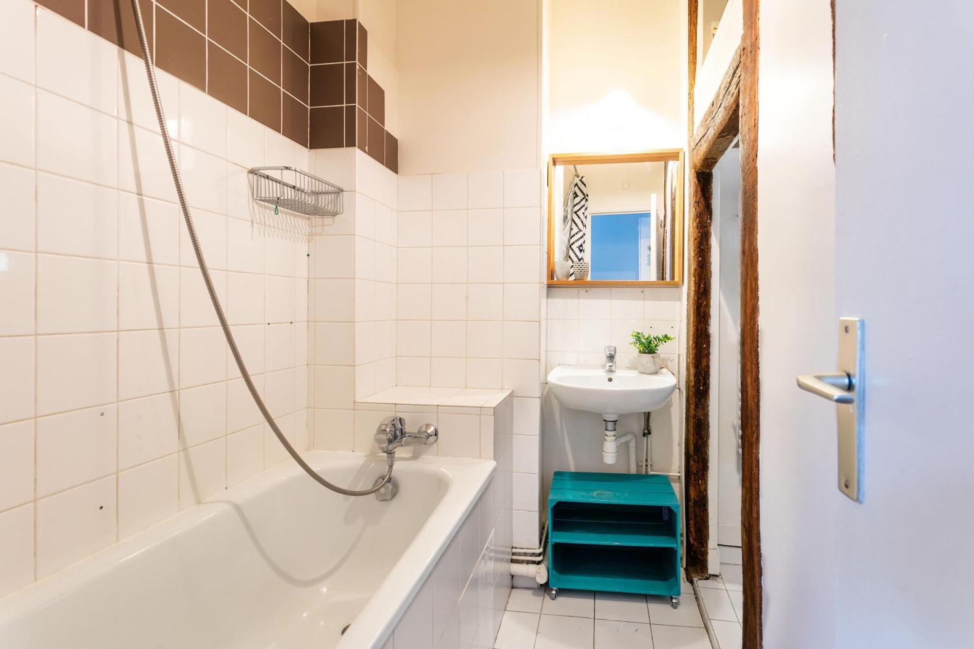 Bnbnova - - Sentier - 1br * Paris