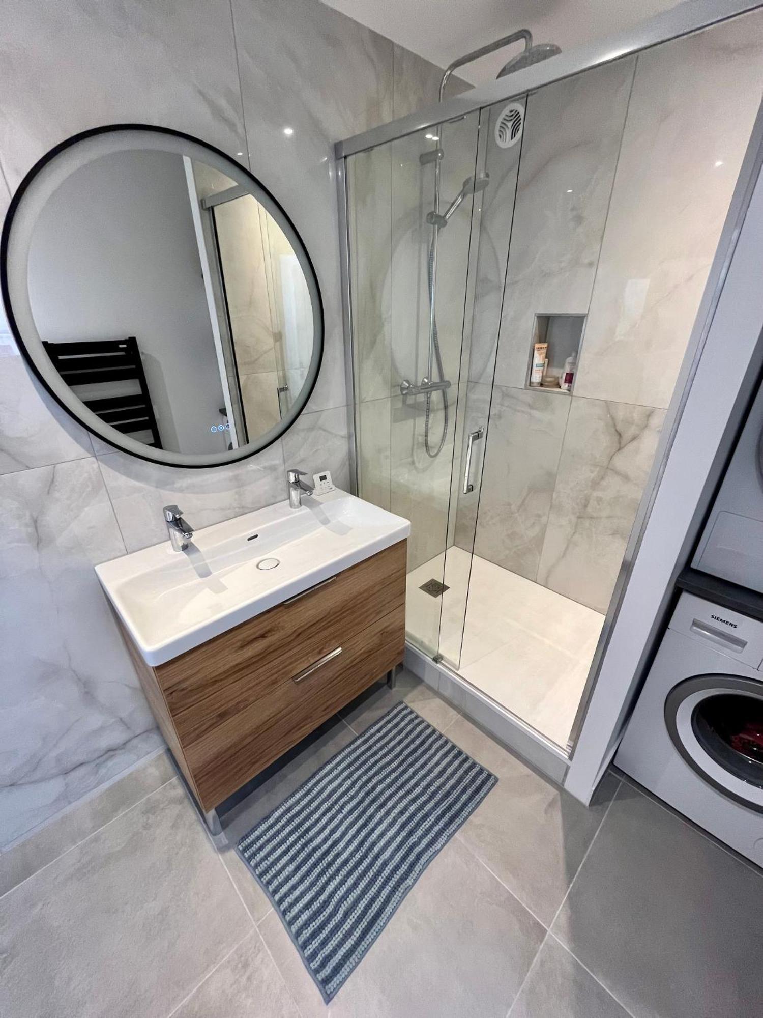 Lovely In Heart Of 10 Min Walk To Louvre Apartment *