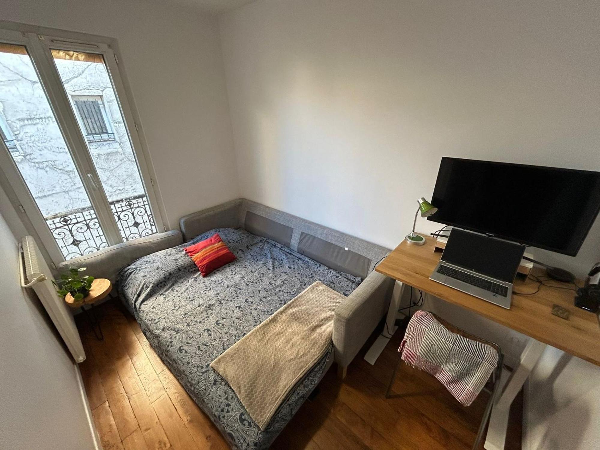 Large 4 Bright Apartment *