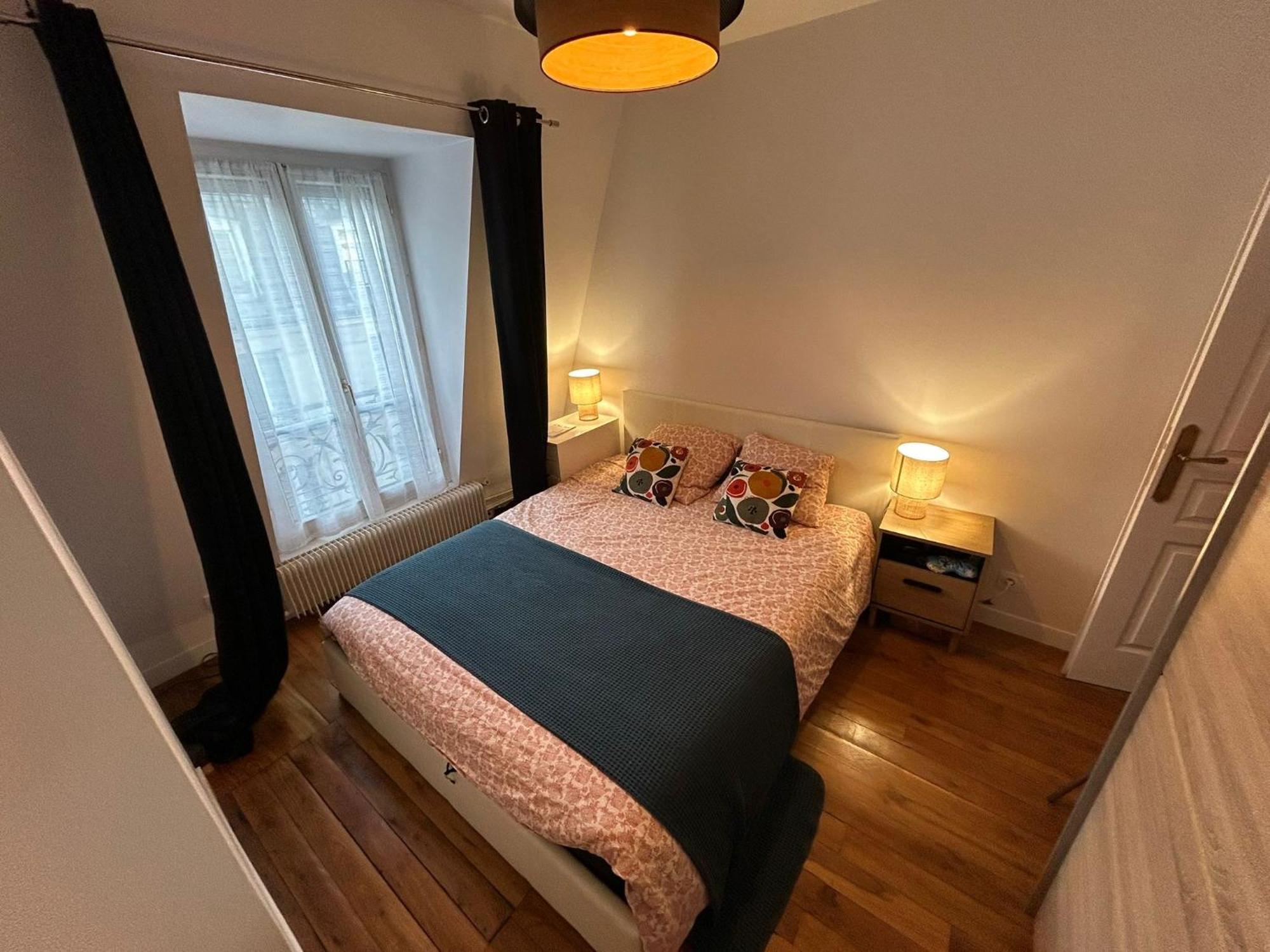 Large 4 Bright Apartment Paris