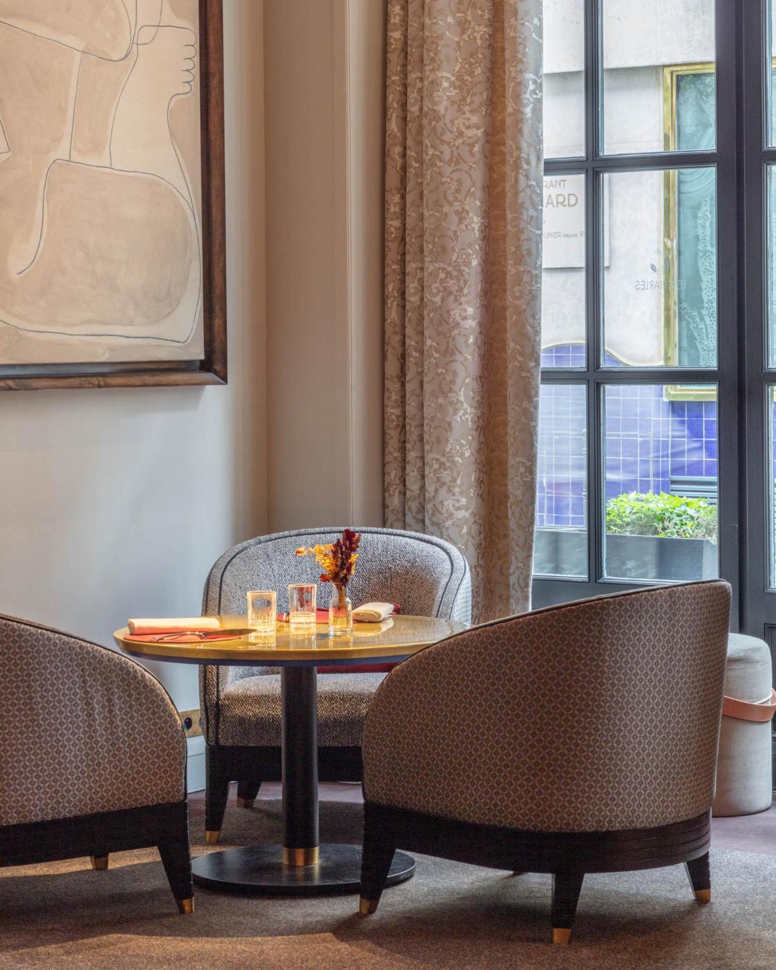 Hotel Le Burgundy Paris