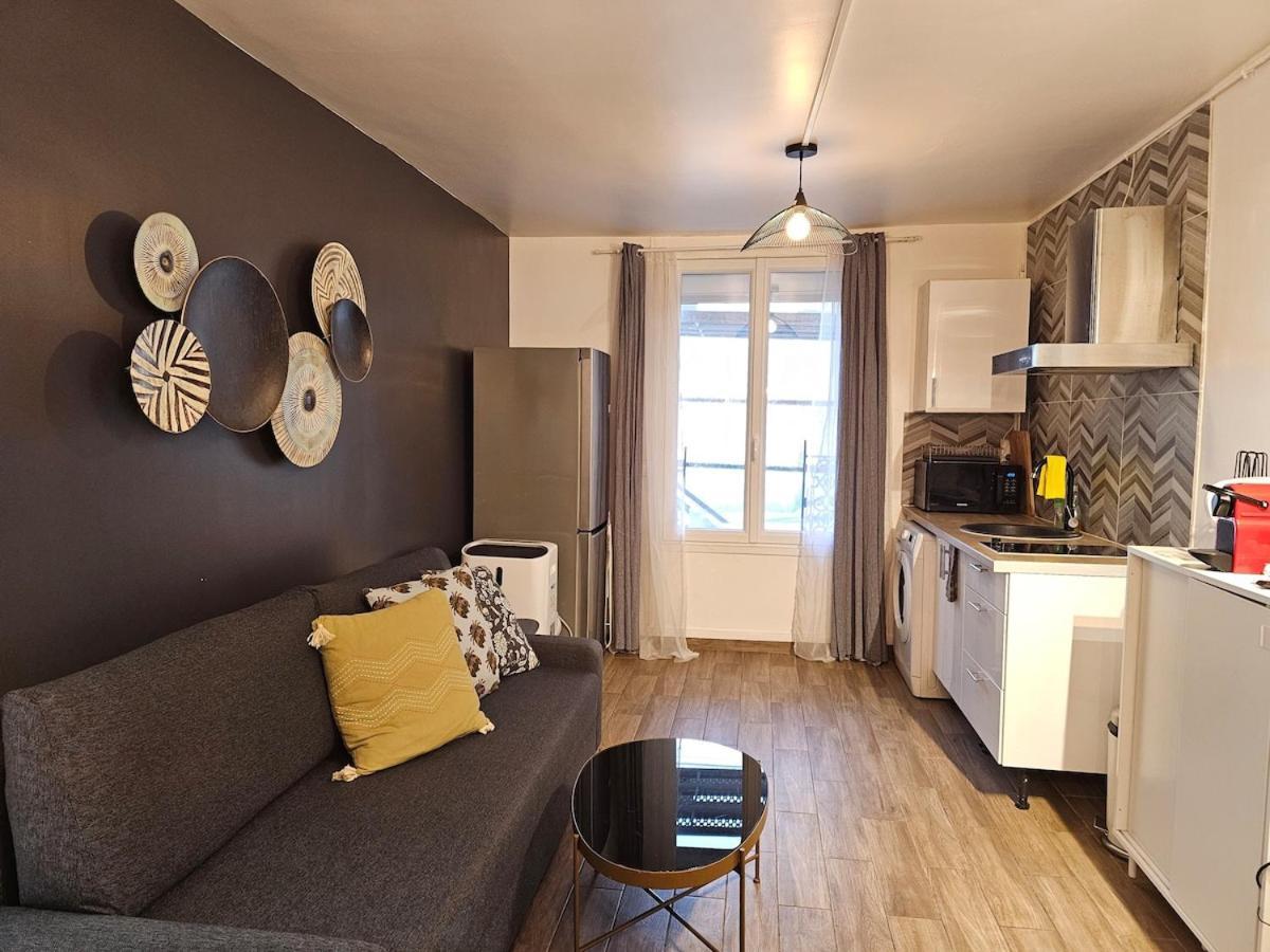 Apartment At Stlazarre Opera Haussman