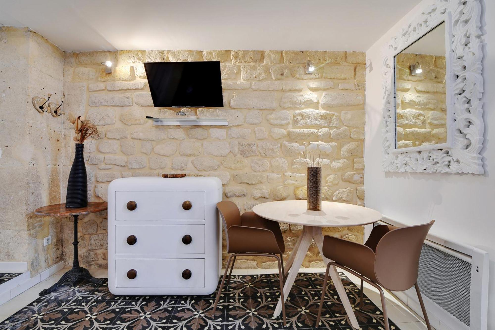 Pick A Flat's In Bastille - Rue Amelot *