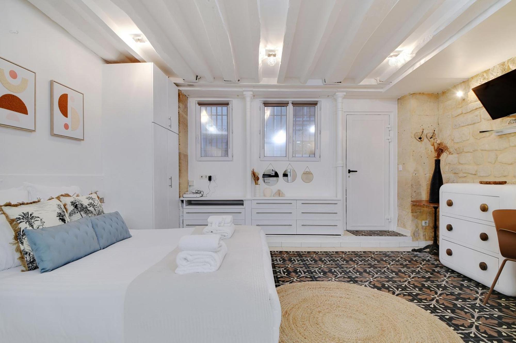 Pick A Flat's In Bastille - Rue Amelot