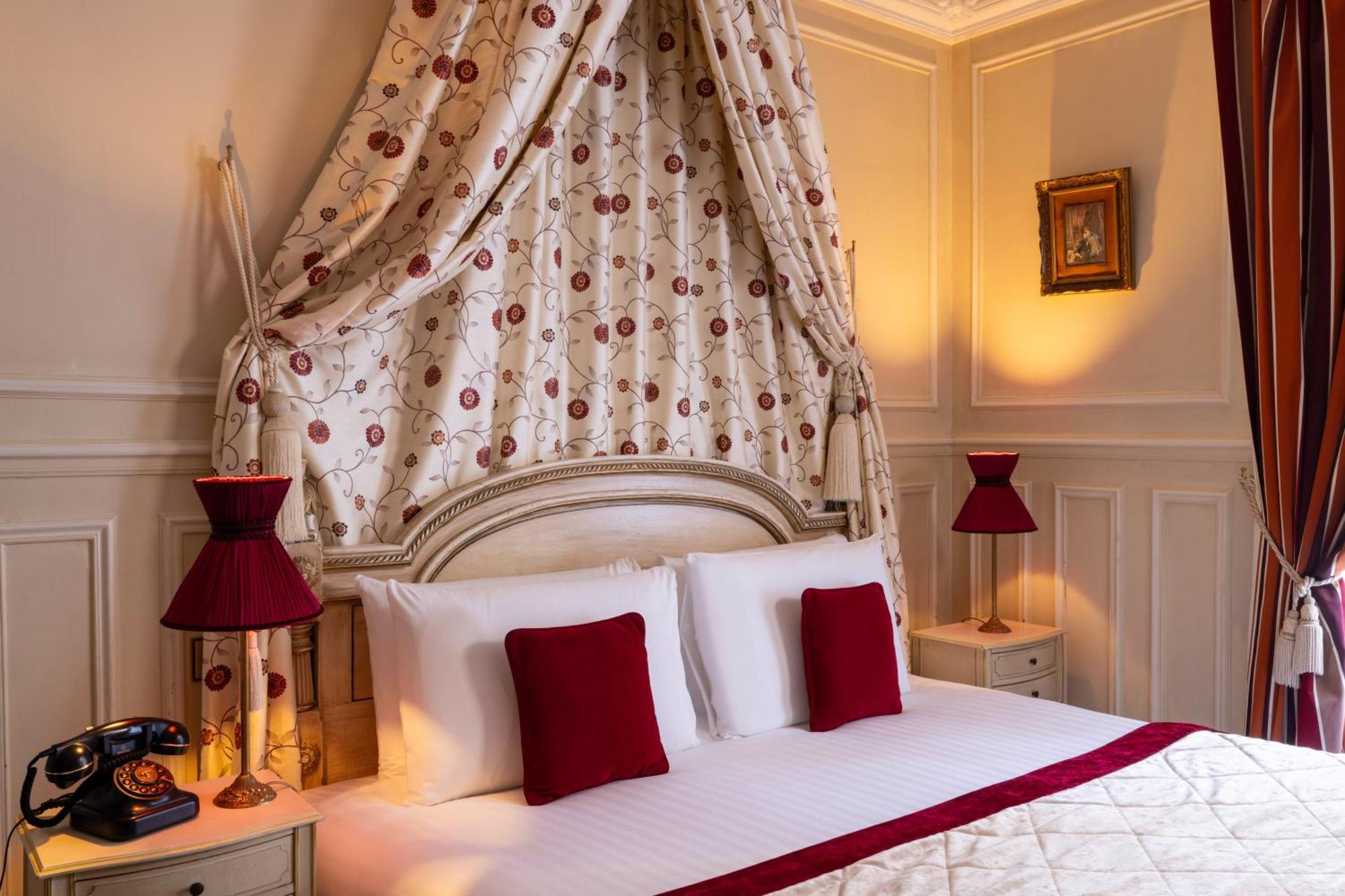 Hotel Henri Iv