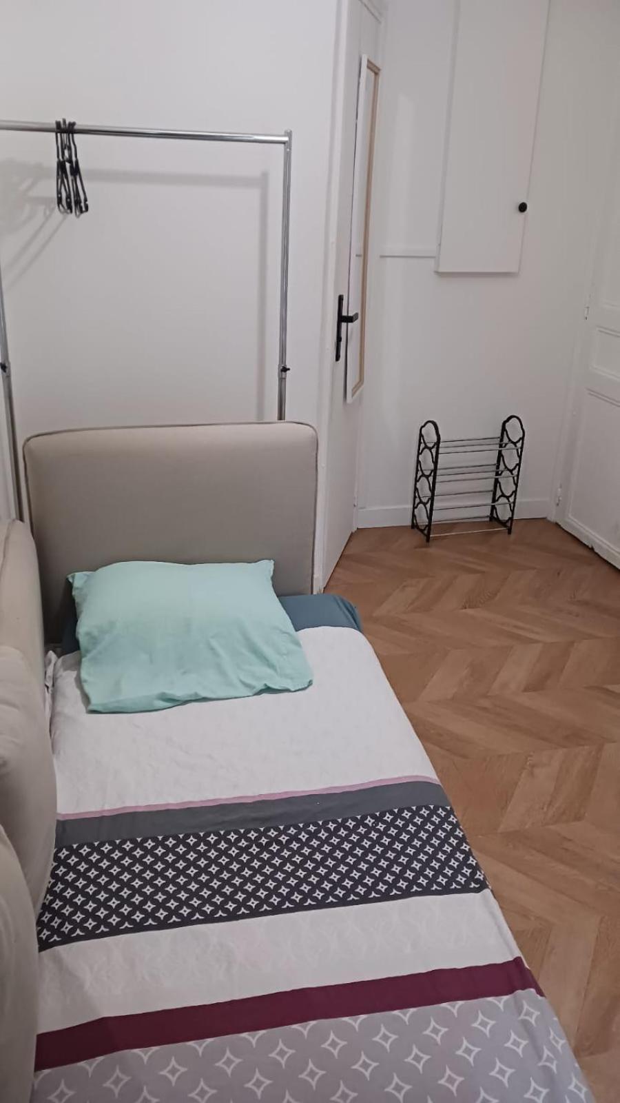 Beautiful 5 Persons Montparnasse Apartment Paris