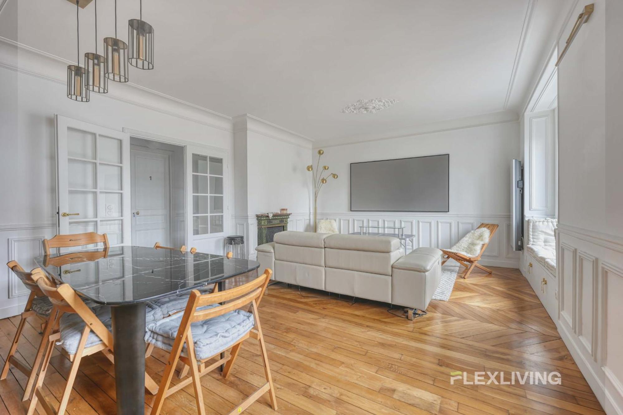 Flexliving - Whole House - Vincent Auriol Apartment *