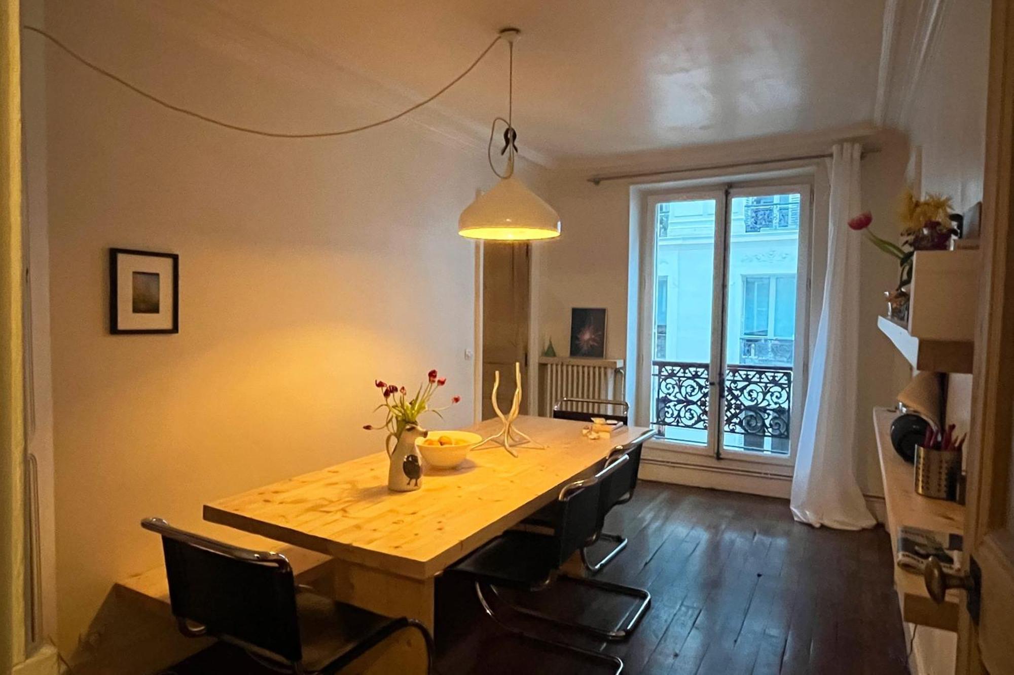 Charming Spacious T2 In The 18th - Apartment Paris