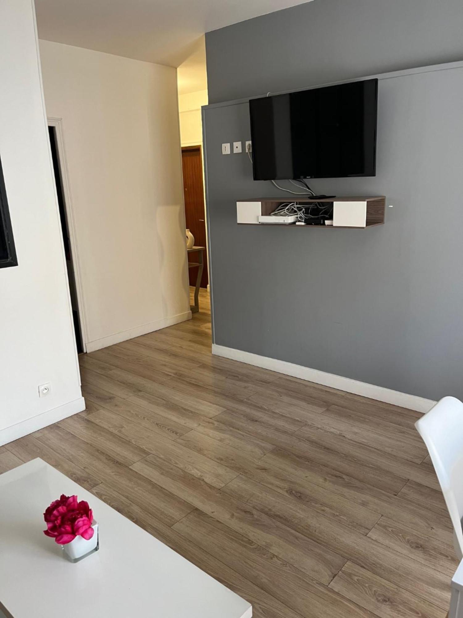 Proche Tour Eiffel Apartment *
