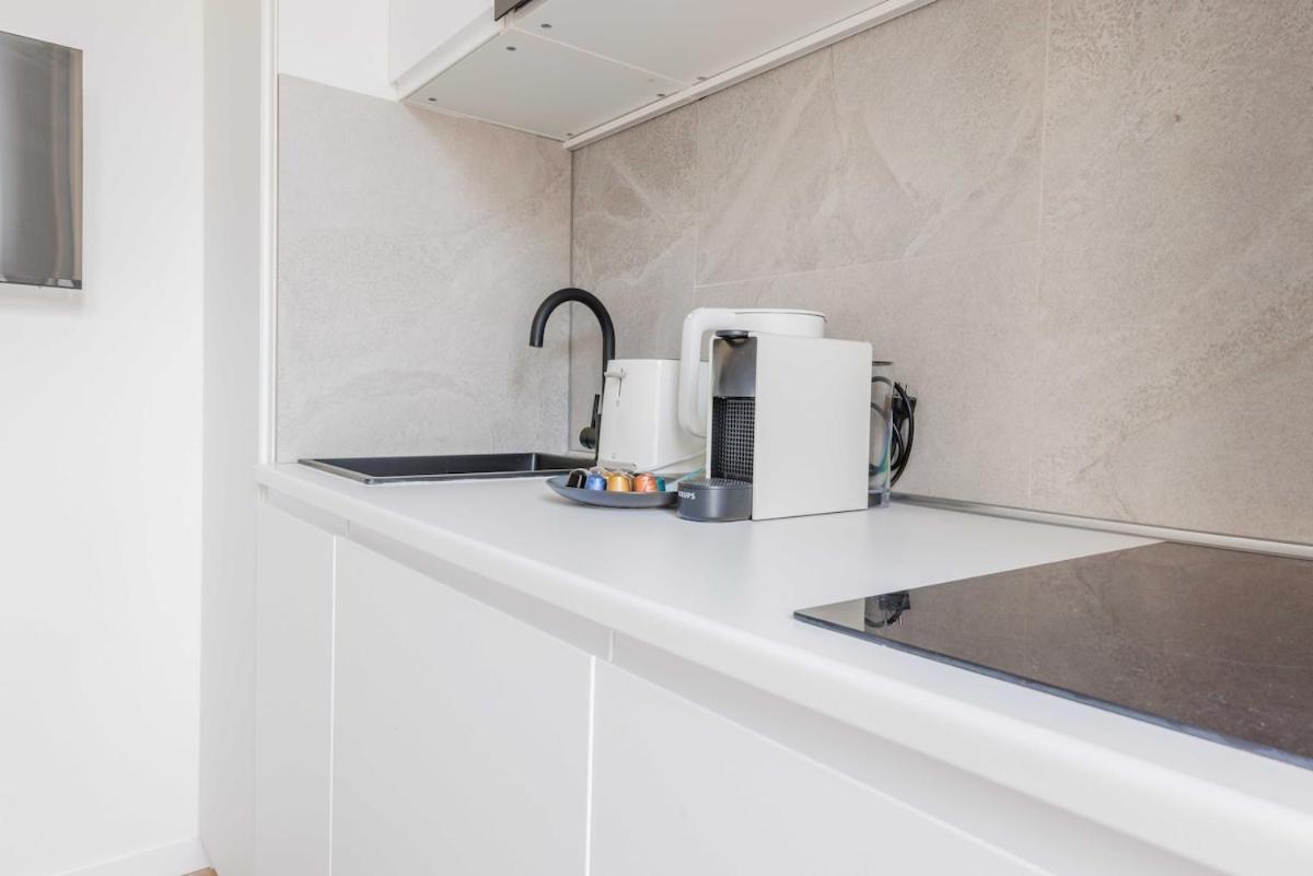 Cozy For 2 People - Place De La Republique Apartment Paris