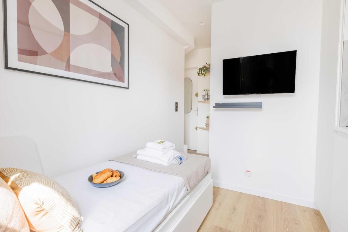 Cozy For 2 People - Place De La Republique Apartment