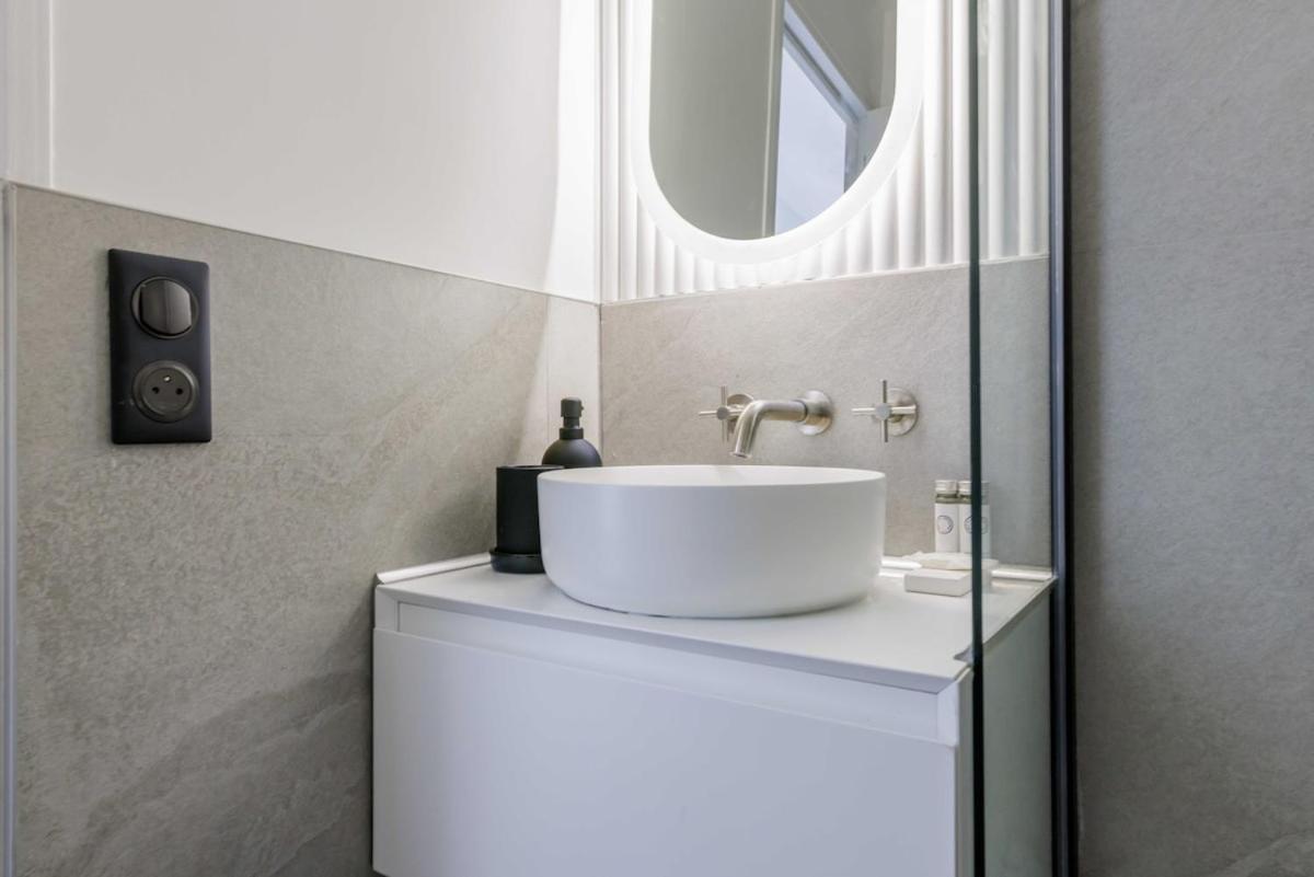 Cozy For 2 People - Place De La Republique Apartment *