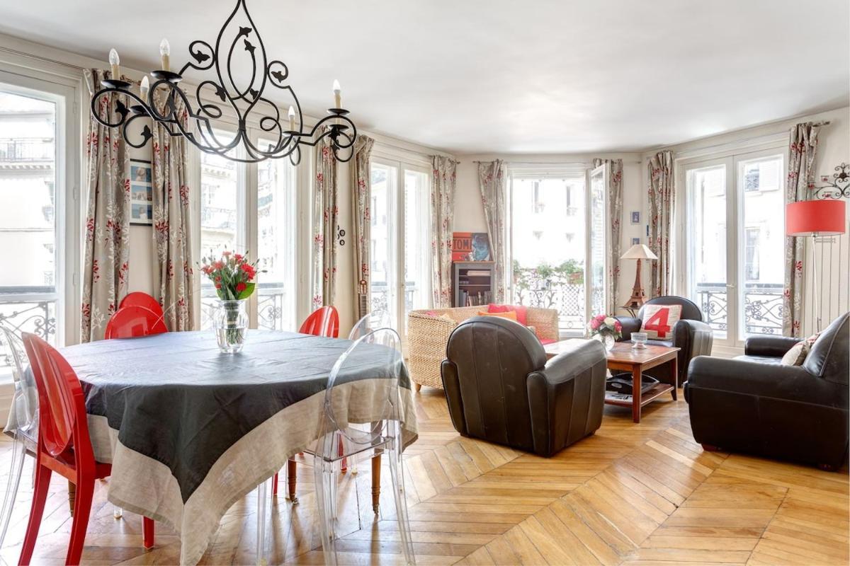 Mon - Vrai Parisien - Centre- Cosy Modern & Comfort - Free Travel Guide - Speciale Famille - Special Offer Paris