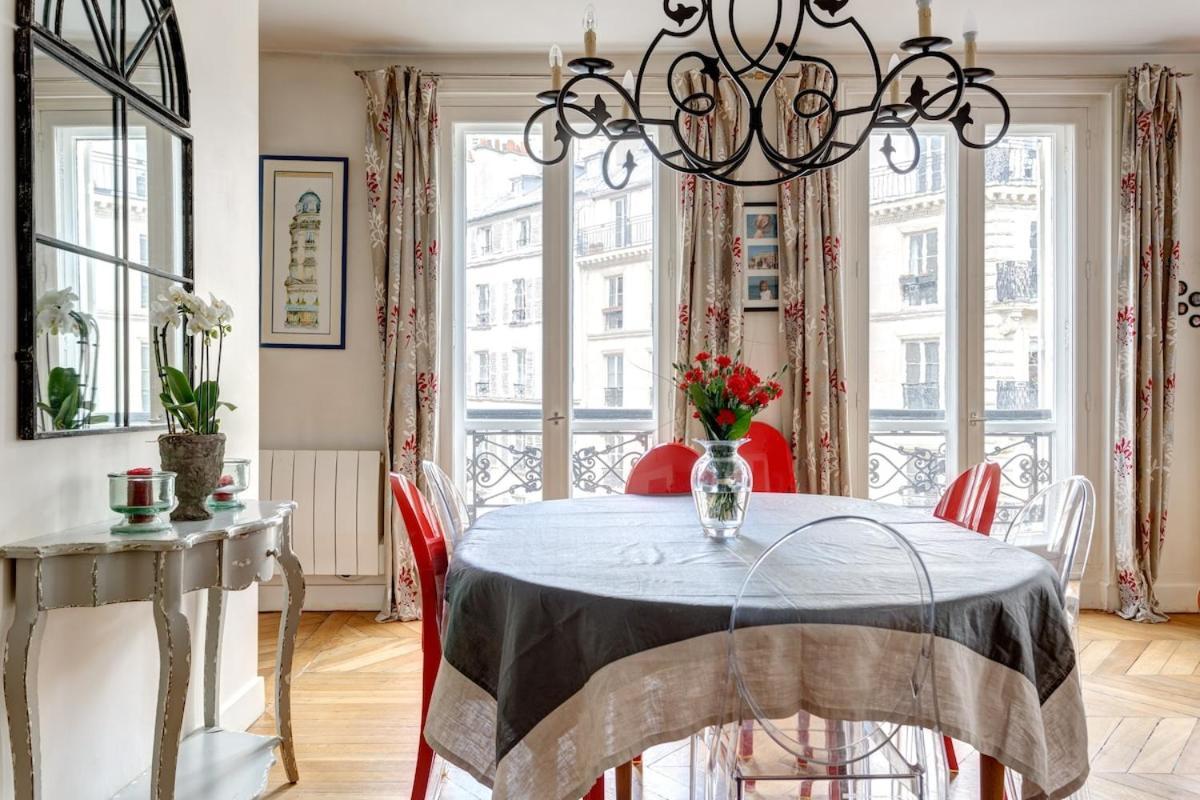 Mon - Vrai Parisien - Centre- Cosy Modern & Comfort - Free Travel Guide - Speciale Famille - Special Offer *
