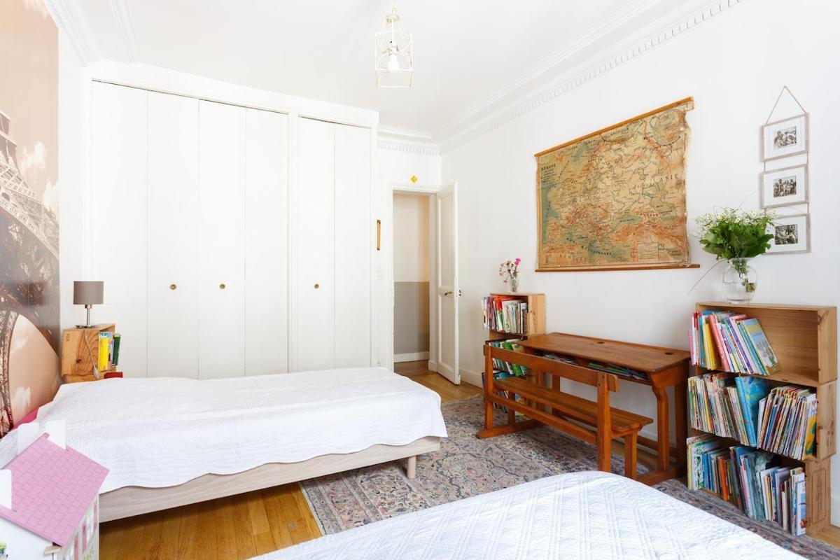 Apartment Mon - Vrai Parisien - Centre- Cosy Modern & Comfort - Free Travel Guide - Speciale Famille - Special Offer
